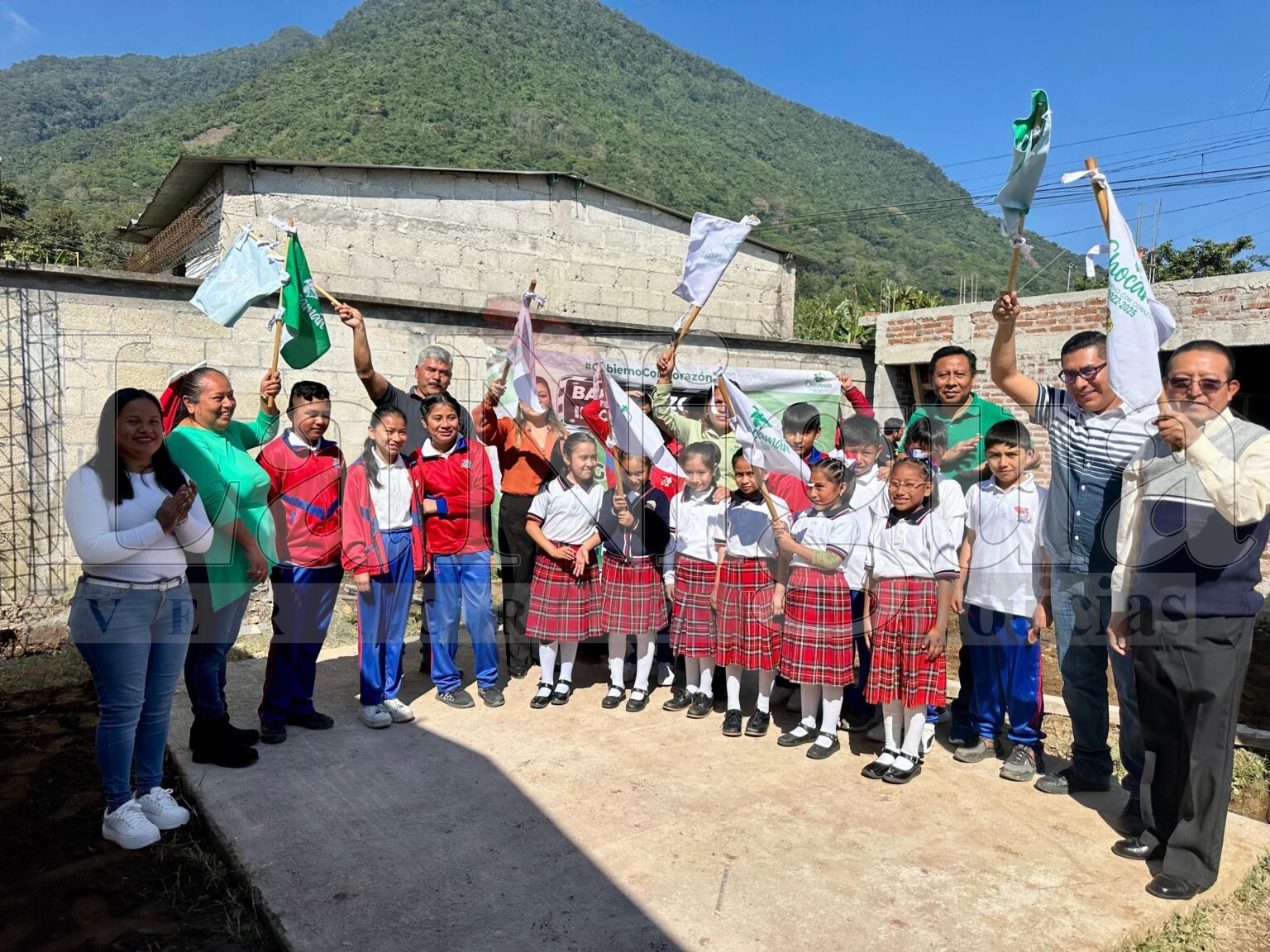 Inician construcción de comedor escolar en Chocamán