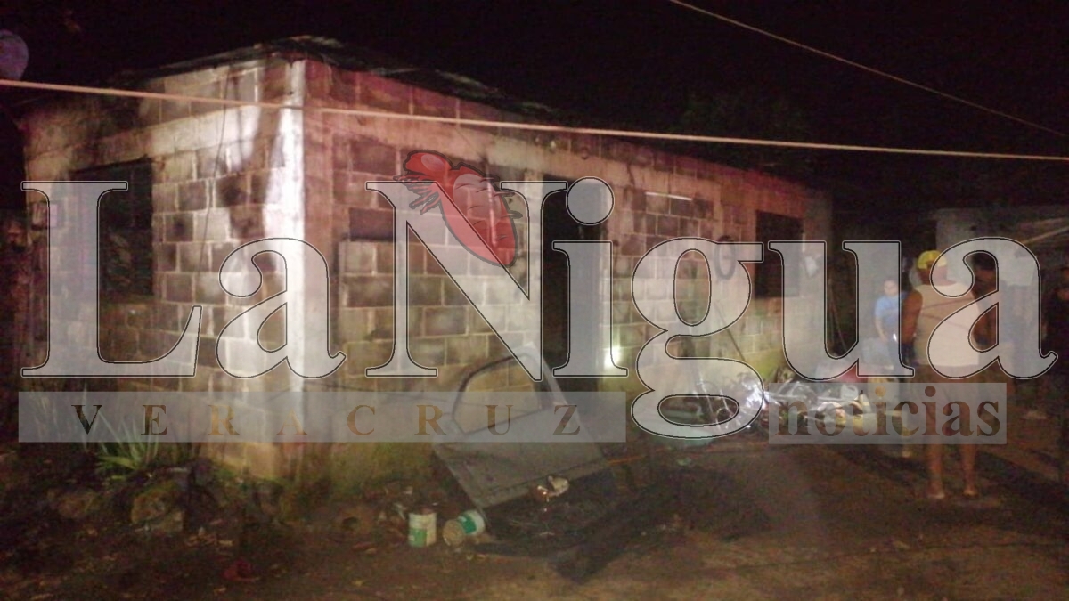 Incendio en Vivienda de Mata Clara, Cuitláhuac, Controlado por la Comunidad
