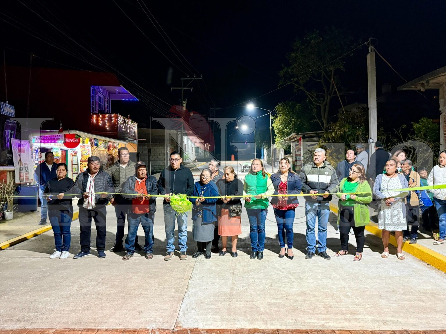 Inauguran rehabilitación de calle Ricardo Flores Magón en Chocamán