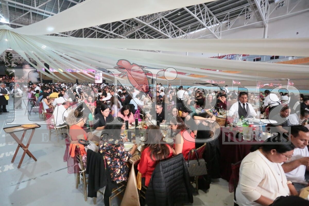 Realiza SEV festejo de fin de año