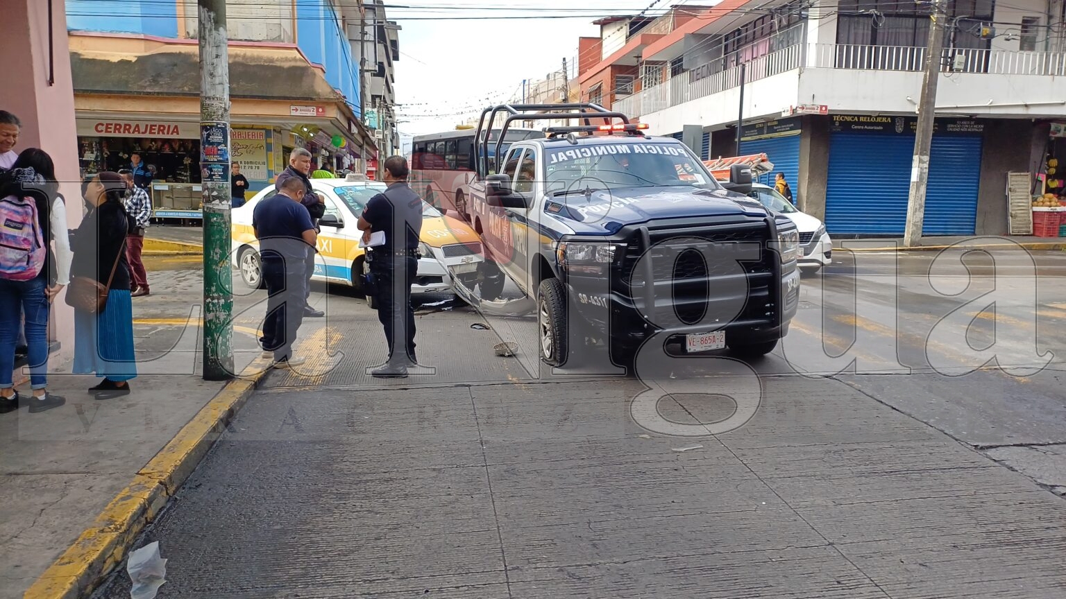 Patrulla de la SSP protagoniza choque en Córdoba; solo daños materiales
