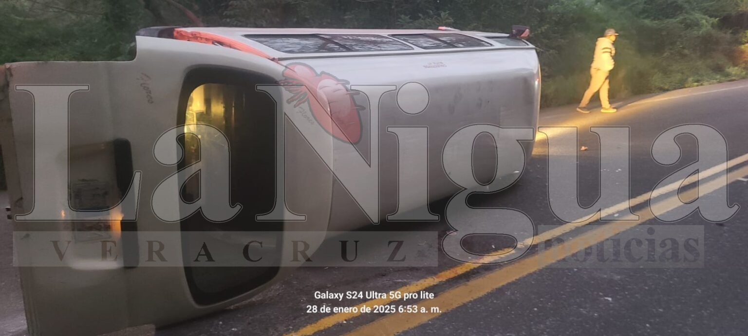 Aparatoso accidente en Gutiérrez Zamora