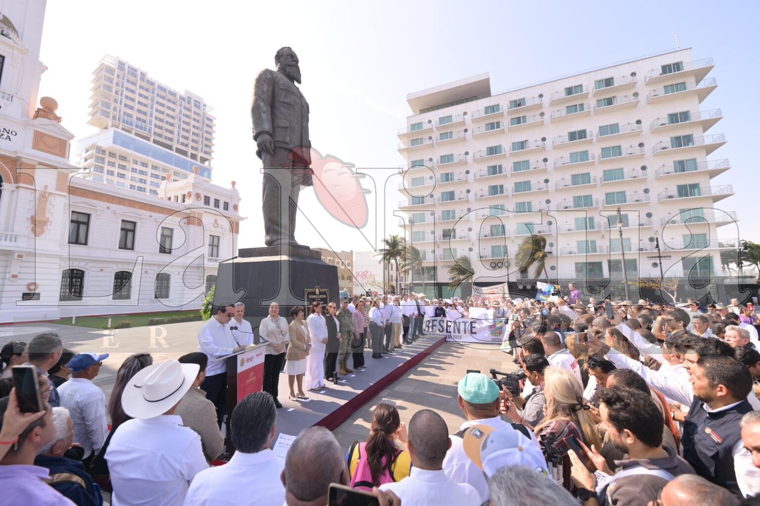 Rocío Nahle destaca el legado de la Ley Agraria en el puerto de Veracruz