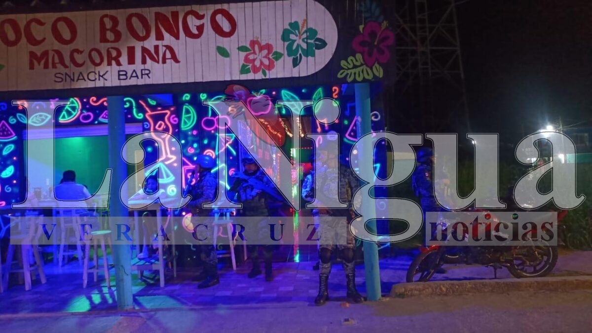 Operativo en bares y cantinas de Acayucan y Coatzacoalcos.