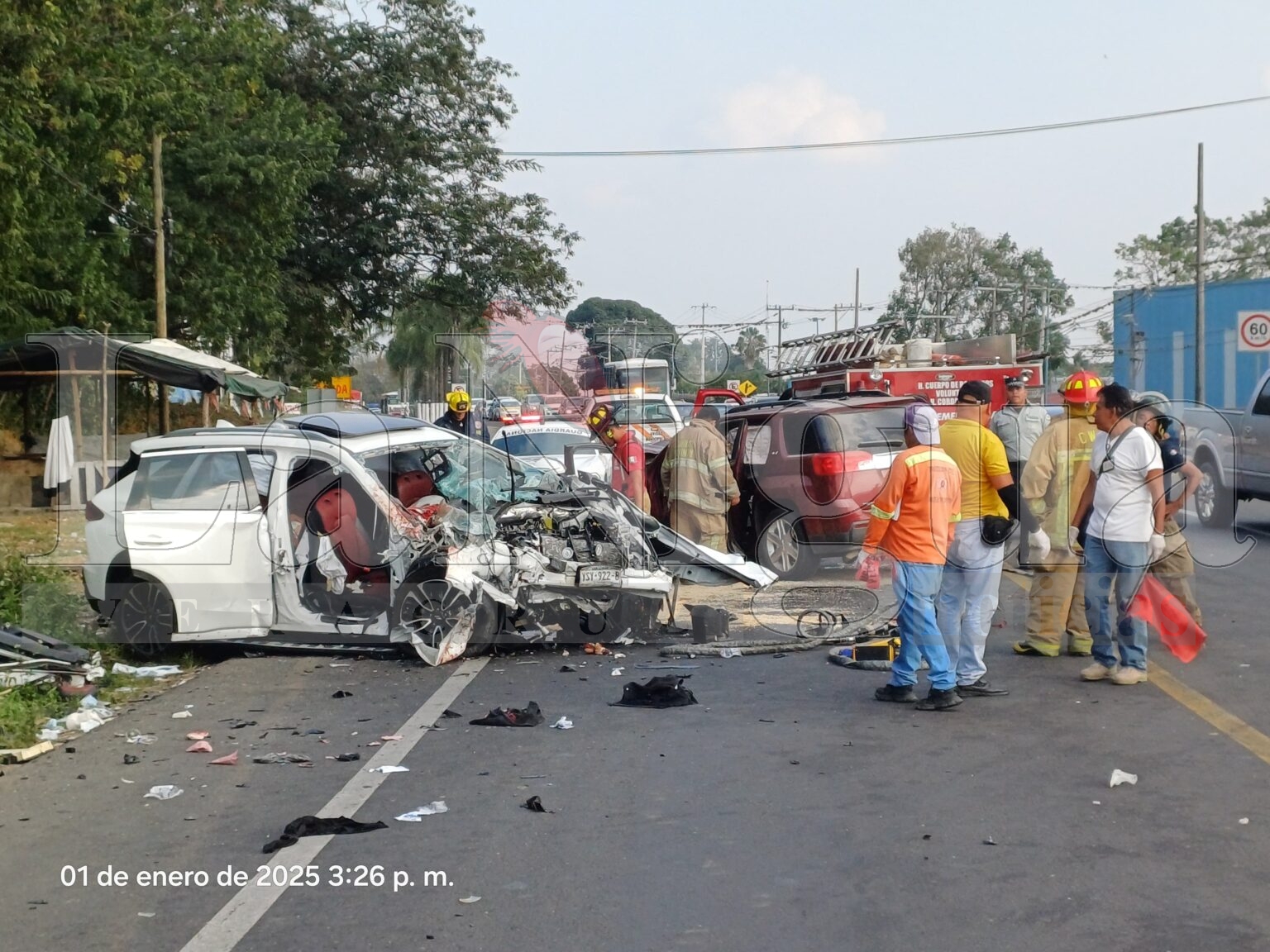 Dos personas pierden la vida en brutal encontronazo.