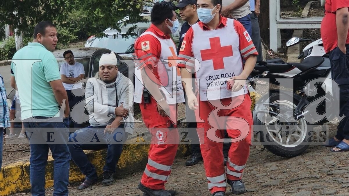 Motociclista resulta lesionado tras derrapar, en San Andrés Tuxtla 3 img 8016 1