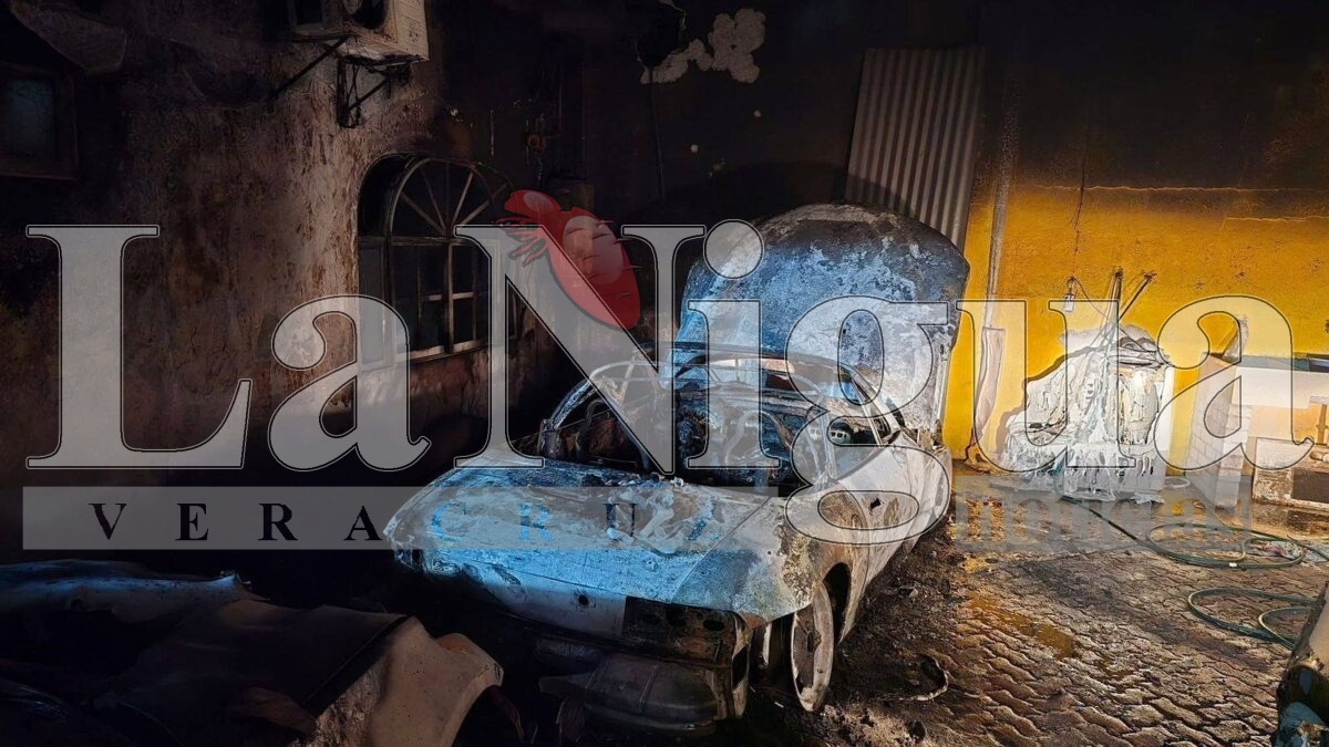 Atacan con Bombas Molotov el Garaje de la Familia Herviz Reyes en Ángel R. Cabada