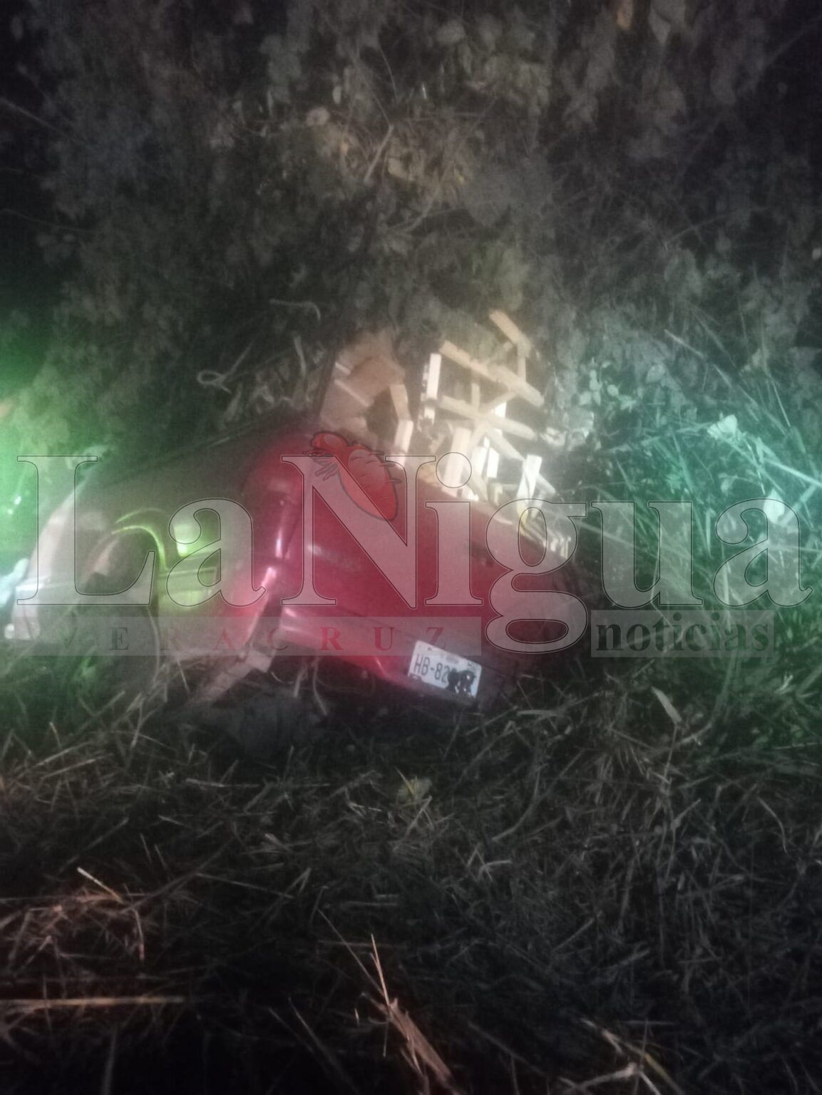 Camioneta cae a un barranco en el puente El Zapote; hay un herido