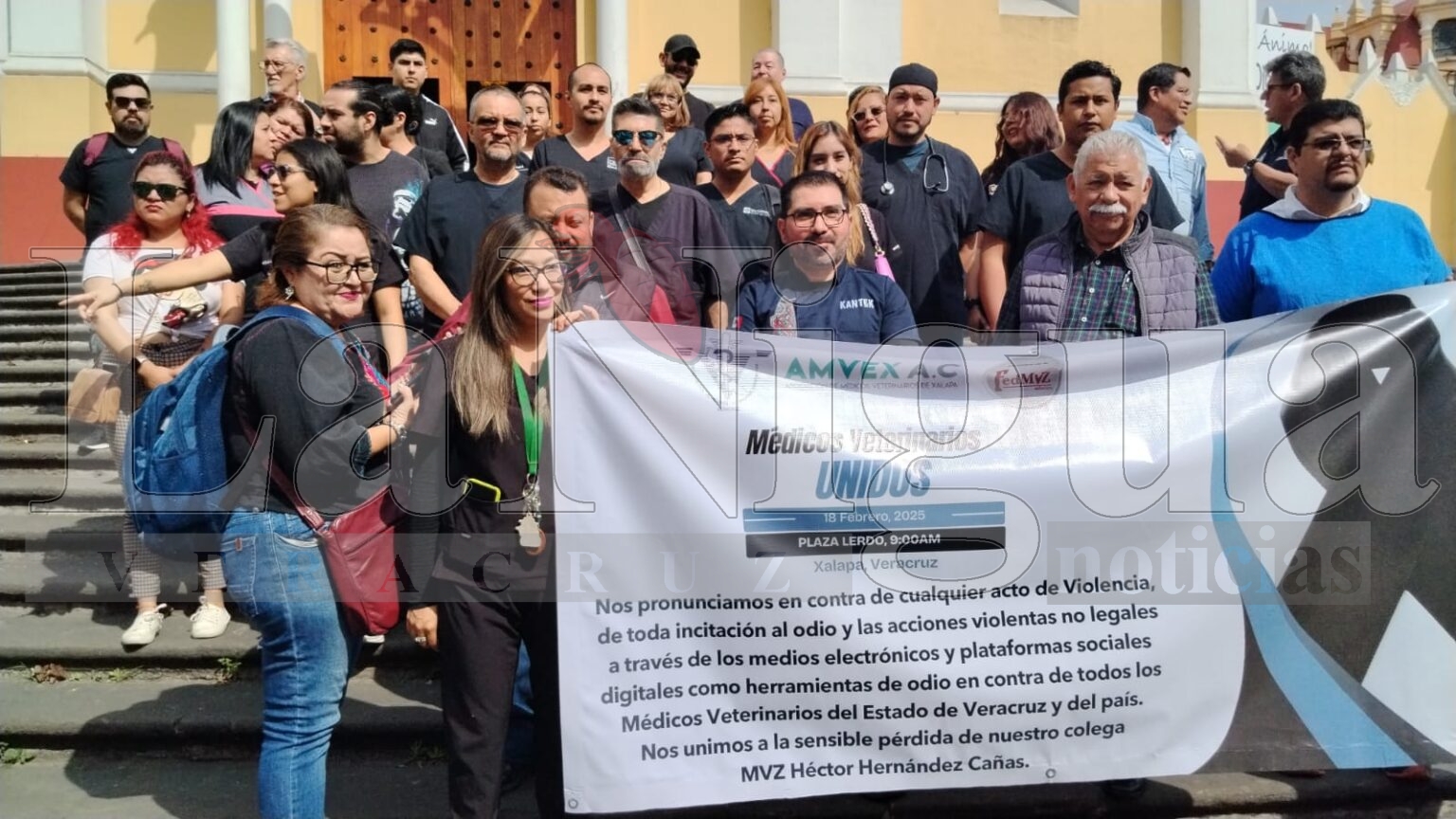 Veterinarios de Xalapa se manifiestan en repudio a la violencia y exigen ser tomados en cuenta en políticas públicas