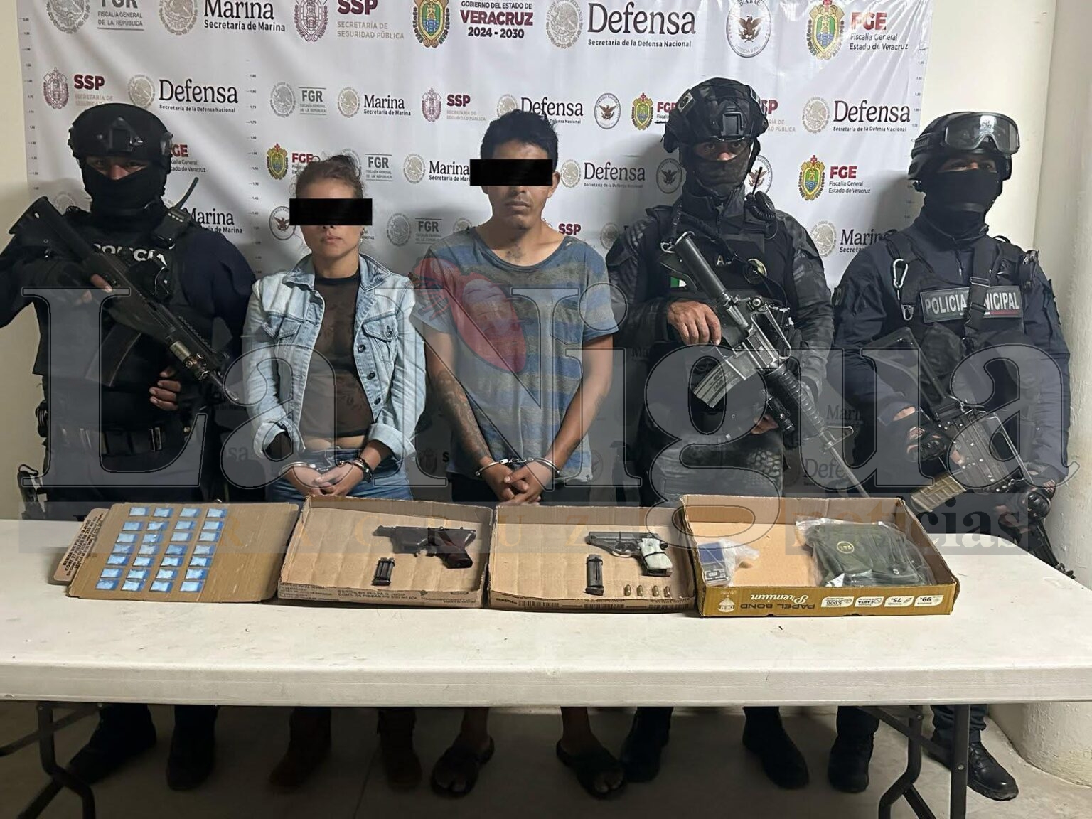 Capturan a peligrosa pareja de presuntos delincuentes en Santiago Sochiapan y Playa Vicente.