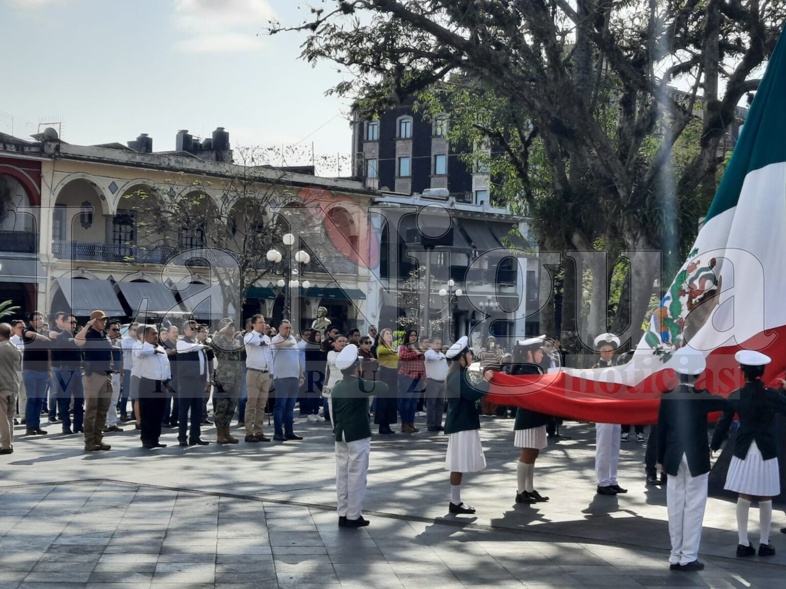 Conmemoran el natalicio de Benito Juárez con acto cívico en Córdoba