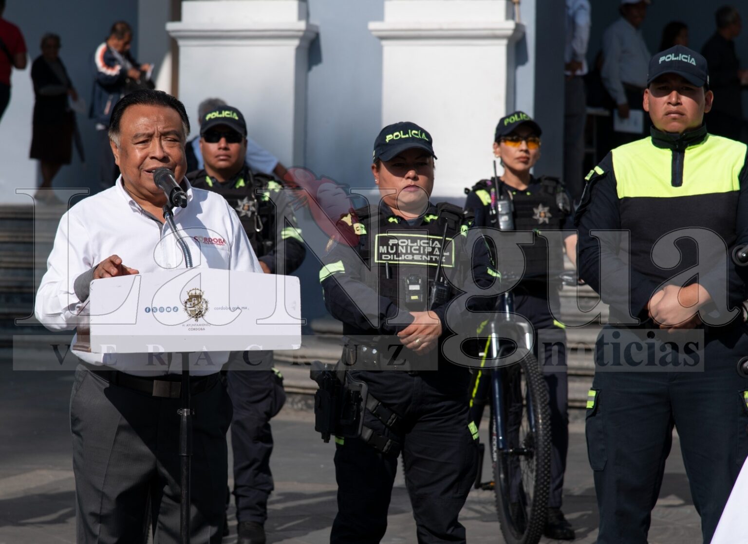 Entregan autoridades municipales equipo de seguridad y unidades para fortalecimiento de la seguridad ciudadana