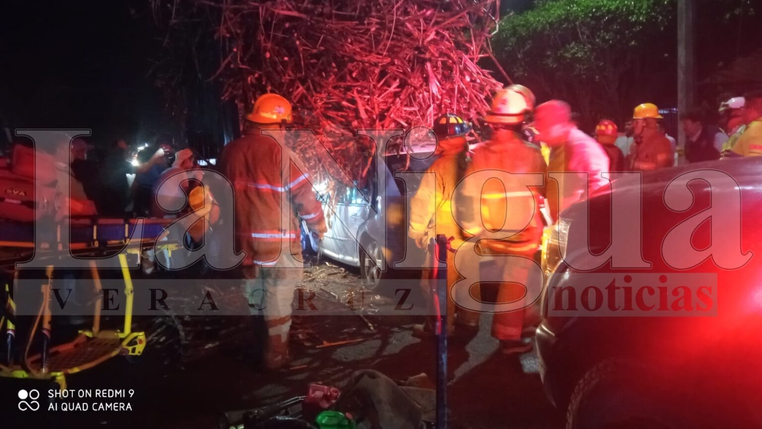 Milagroso rescate de joven en choque vs cañero
