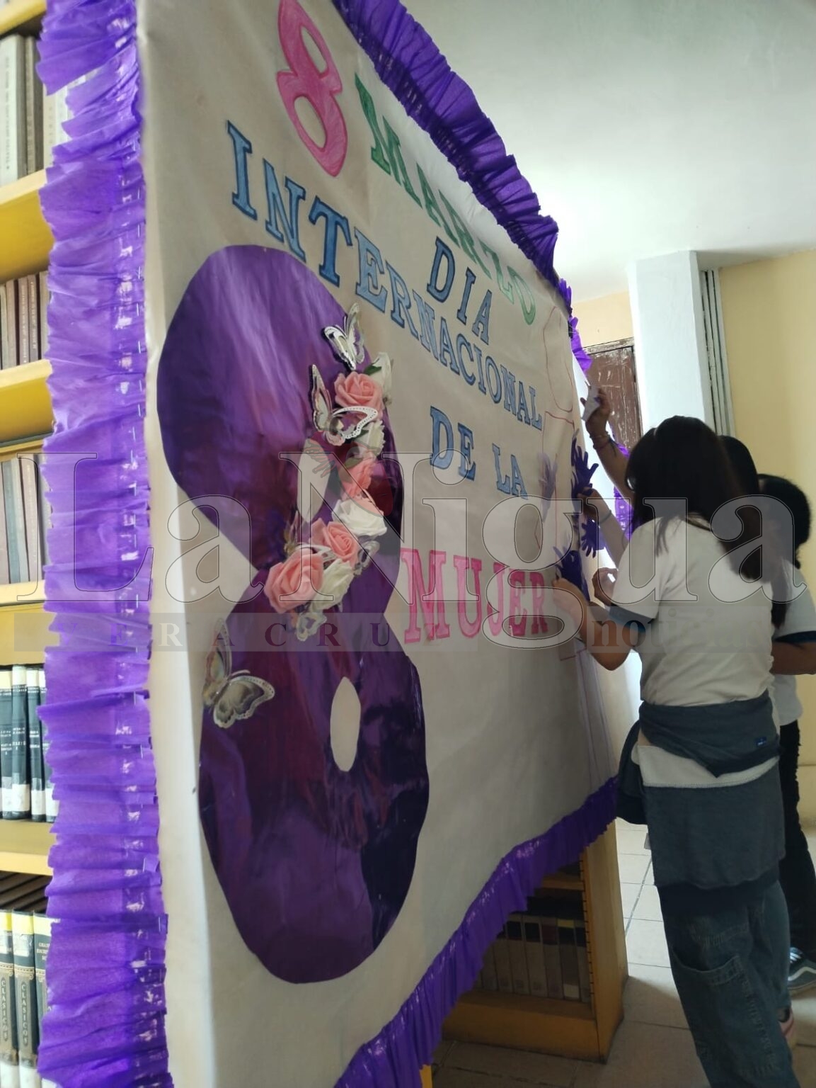 Acercan a estudiantes plática “mujer empoderada, un reto para trascender”