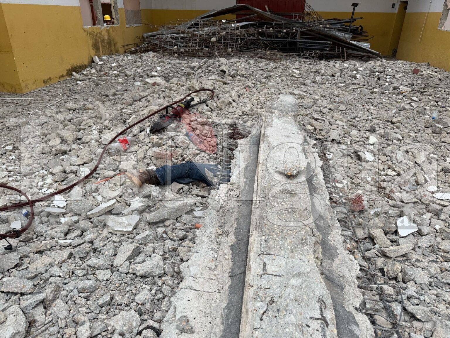 Muere obrero en trágico accidente durante remodelación de parroquia en Las Choapas