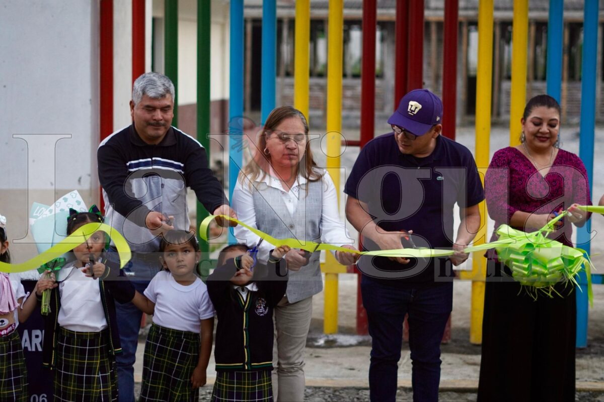 Inauguran barda perimetral en jardín de niños de Chocamán 9 img 20250304 wa0221400231836894503808