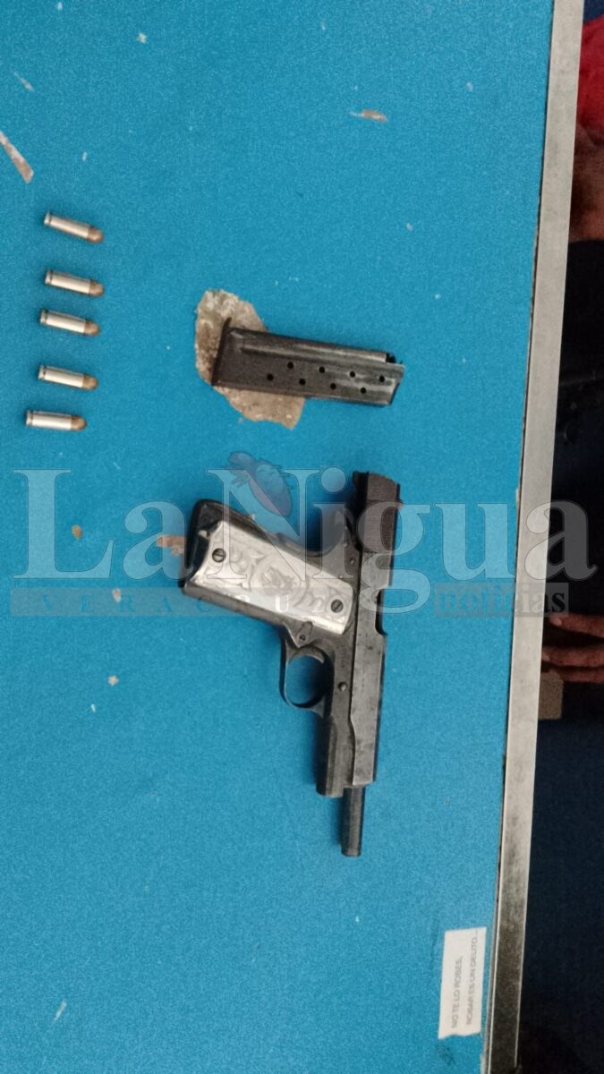 Sujeto es Detenido en Las Choapas por Disparar al Aire con un Arma de Fuego 1 img 20250313 wa00051053778497301916007