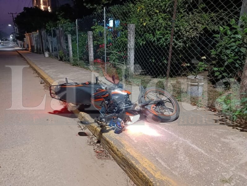 Joven pierde la vida tras impactarse contra una cuerda sin señalización en Coacotla. 1 img 20250319 wa00192258921936383430035