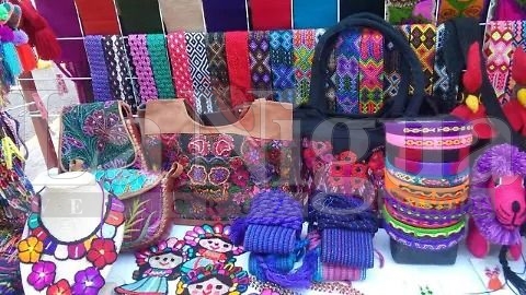 Feliz día del artesano 1 img 20250319 wa00382054399438594093482