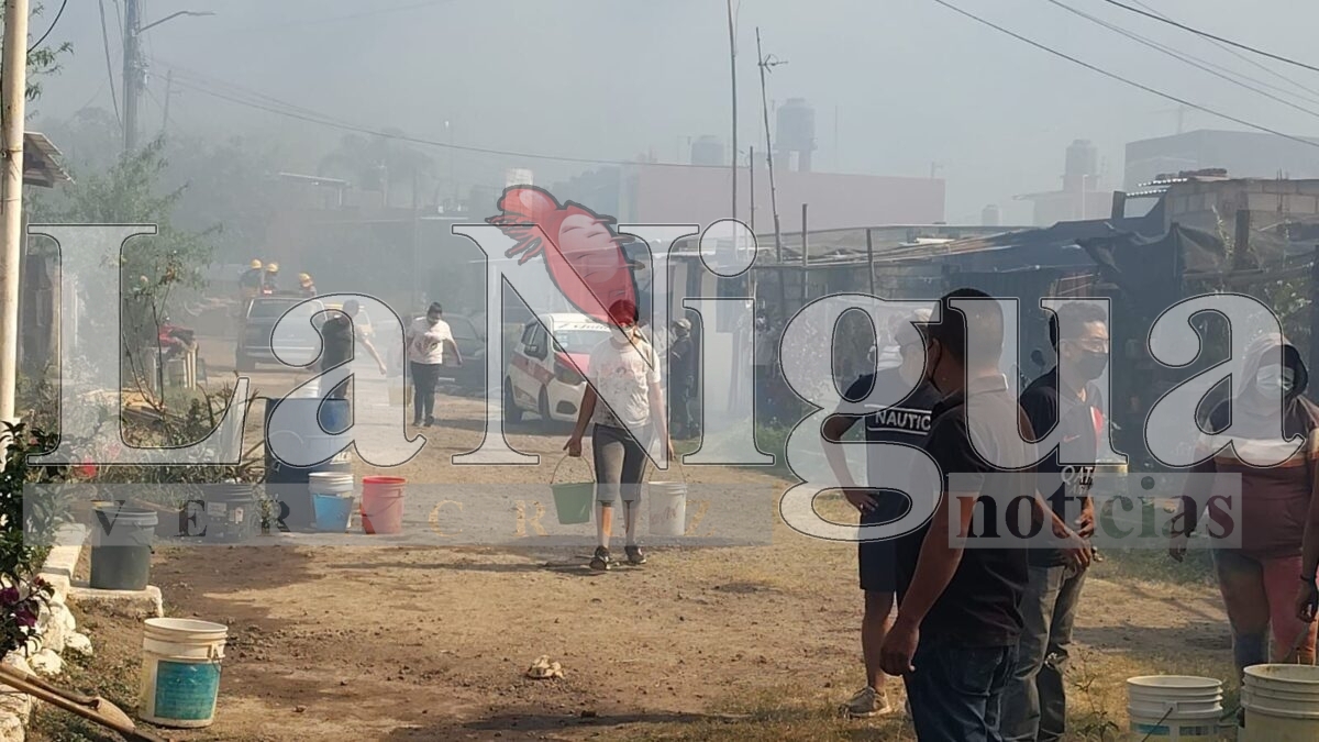 Tras 6 horas controlan incendio en Río Blanco 9 img 20250319 wa0338841375779993312031
