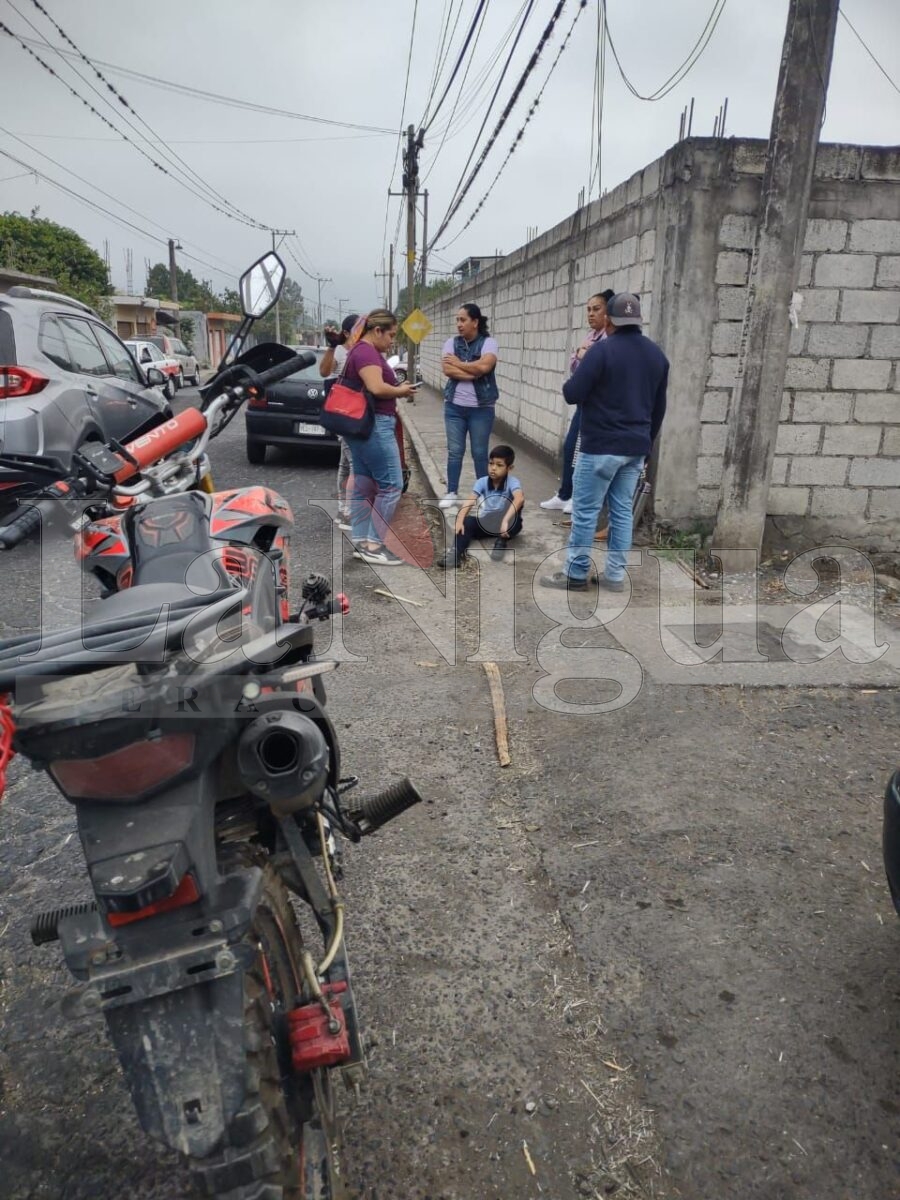 Motociclista y menor resultan lesionados en accidente en la carretera estatal a Maguey 3 img 20250325 wa00234481866482464483508
