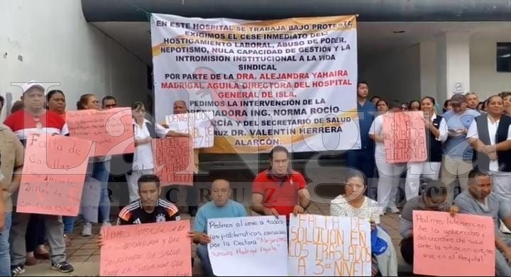 Trabajadores del Hospital General de Isla se manifiestan para exigir destitución de la directora 3 img 20250325 wa00341382928456135302897