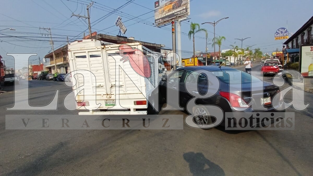 Accidente en avenida 11 y calle 4 deja solo daños materiales en Córdoba 4 img 20250327 wa00304454858608146537145