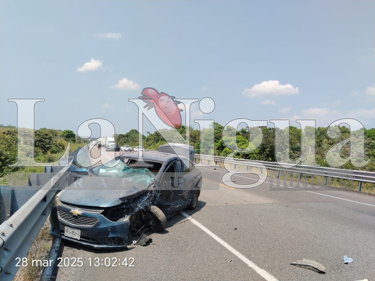 Choque entre Aveo y Versa deja a un adulto mayor lesionado en el km 2 de la supercarretera Las Choapas-Ocozocoautla 3 img 20250328 wa015657447962075287375