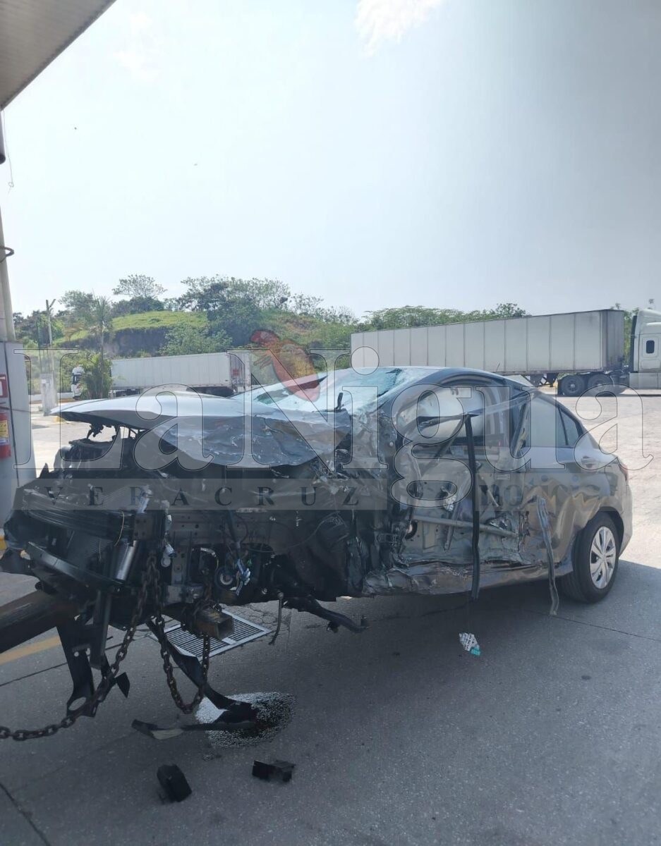 Choque entre Aveo y Versa deja a un adulto mayor lesionado en el km 2 de la supercarretera Las Choapas-Ocozocoautla 2 img 20250328 wa0157175124970986080366