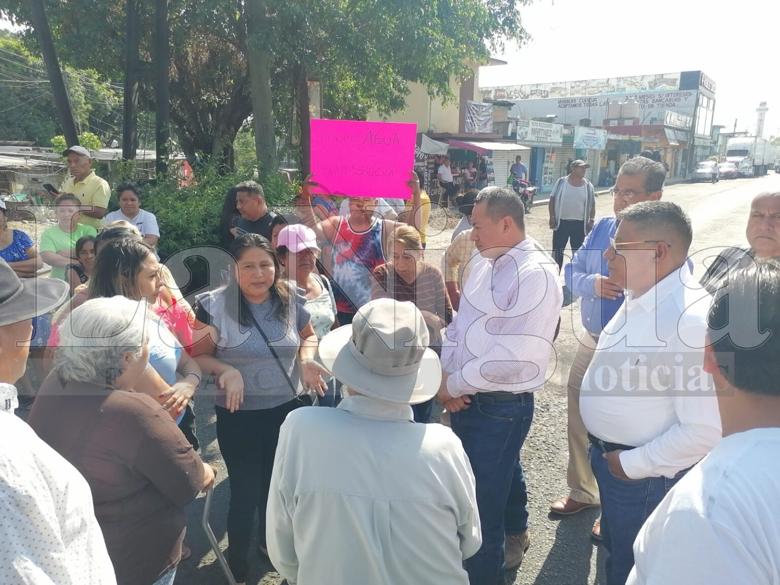 ¡Queremos agua! Clamor en Peñuela