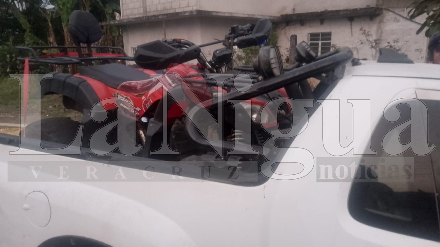 Salvan de linch@r a dos robamotos en Coscomatepec.