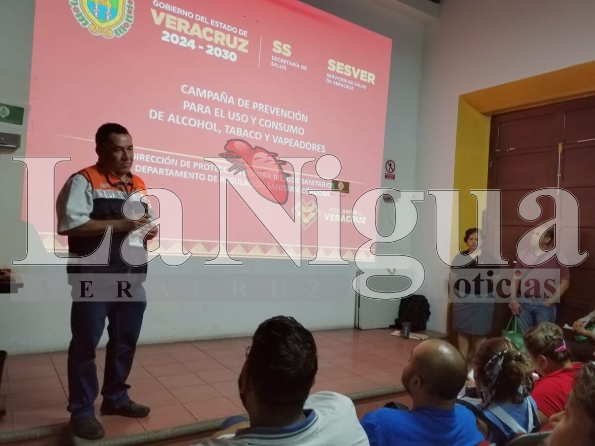 Capacitan a responsables de establecimientos en norma sanitaria de tabaco y prohibición de bebidas alcohólicas a menores de edad