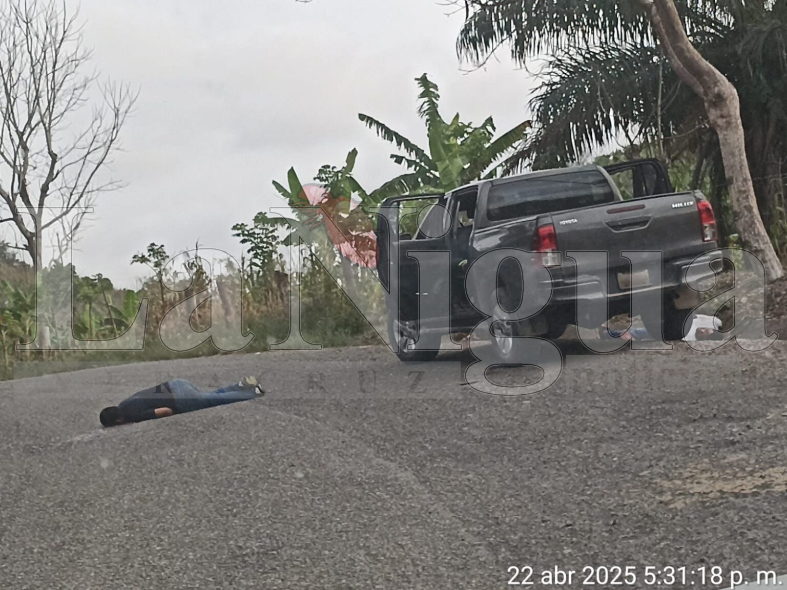 Tres personas fueron ejecutadas en Papantla; sus cuerpos quedaron tendidos en la carretera