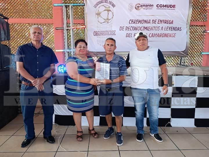 GOBIERNO MUNICIPAL DE CAMARÓN DE TEJEDA RECONOCE A LEYENDAS DE FÚTBOL CAMARONENSE. 21 fb img 17458050687834803492855398170221