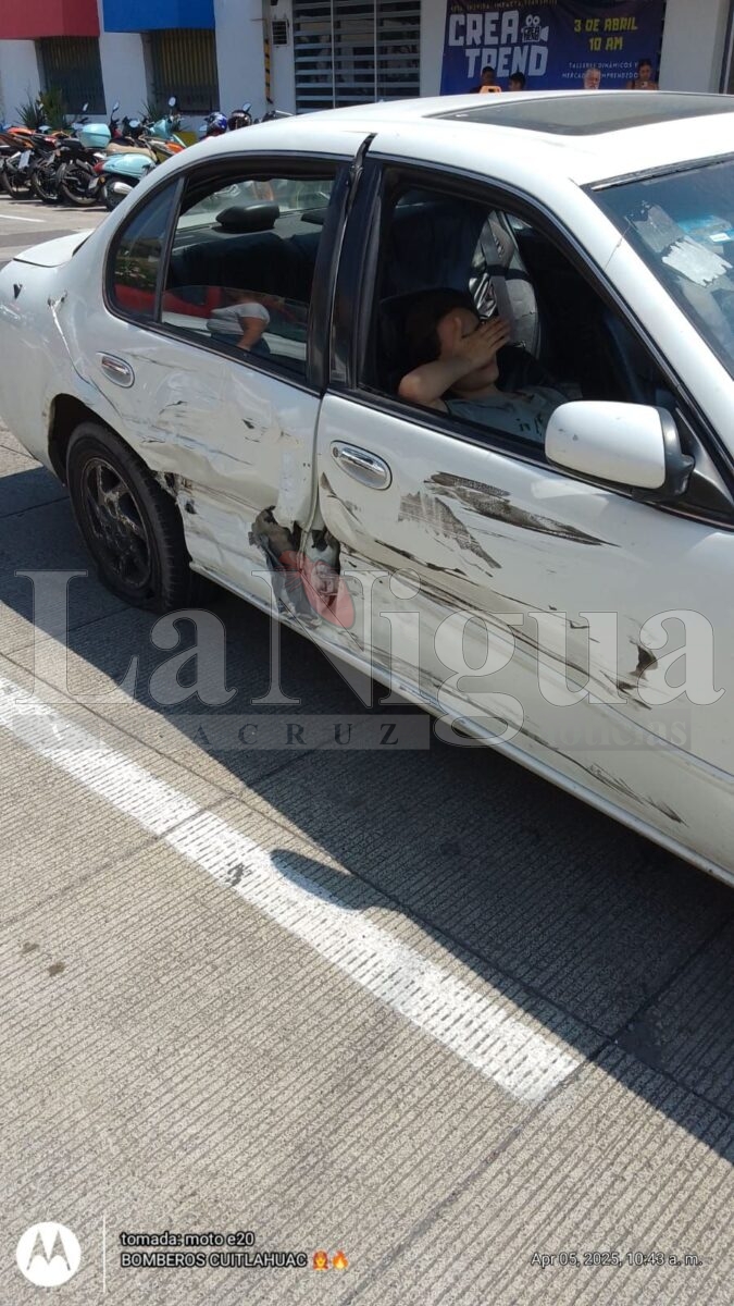 Bomberos de Cuitláhuac auxilian en accidente en el Puerto 7 img 20250405 wa00307849604445305295450