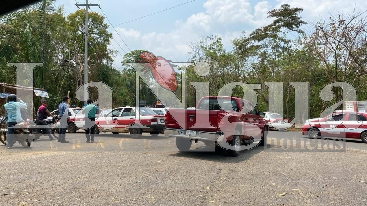 Movilización y alarma en Cosoleacaque por presunto hombre armado en escuela; autoridades descartan situación de riesgo. 5 img 20250411 wa00326387586263455432075