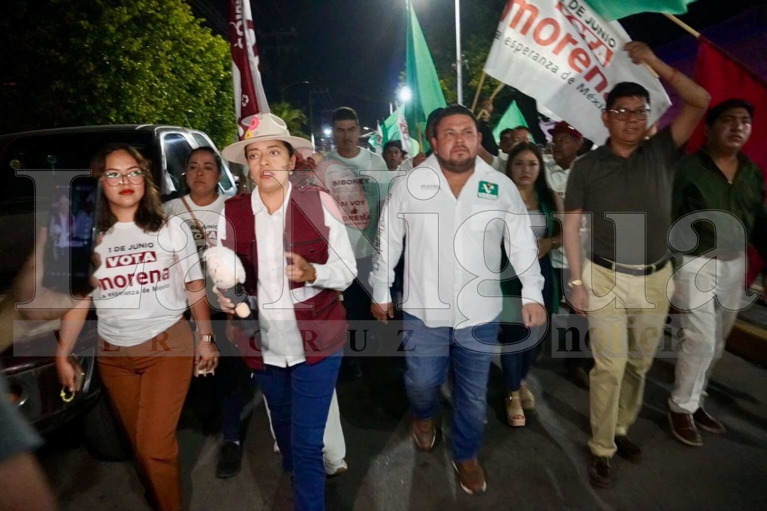 Siboney Morales arranca campaña con llamado enérgico a la unidad y una caminata multitudinaria por Paso del Macho