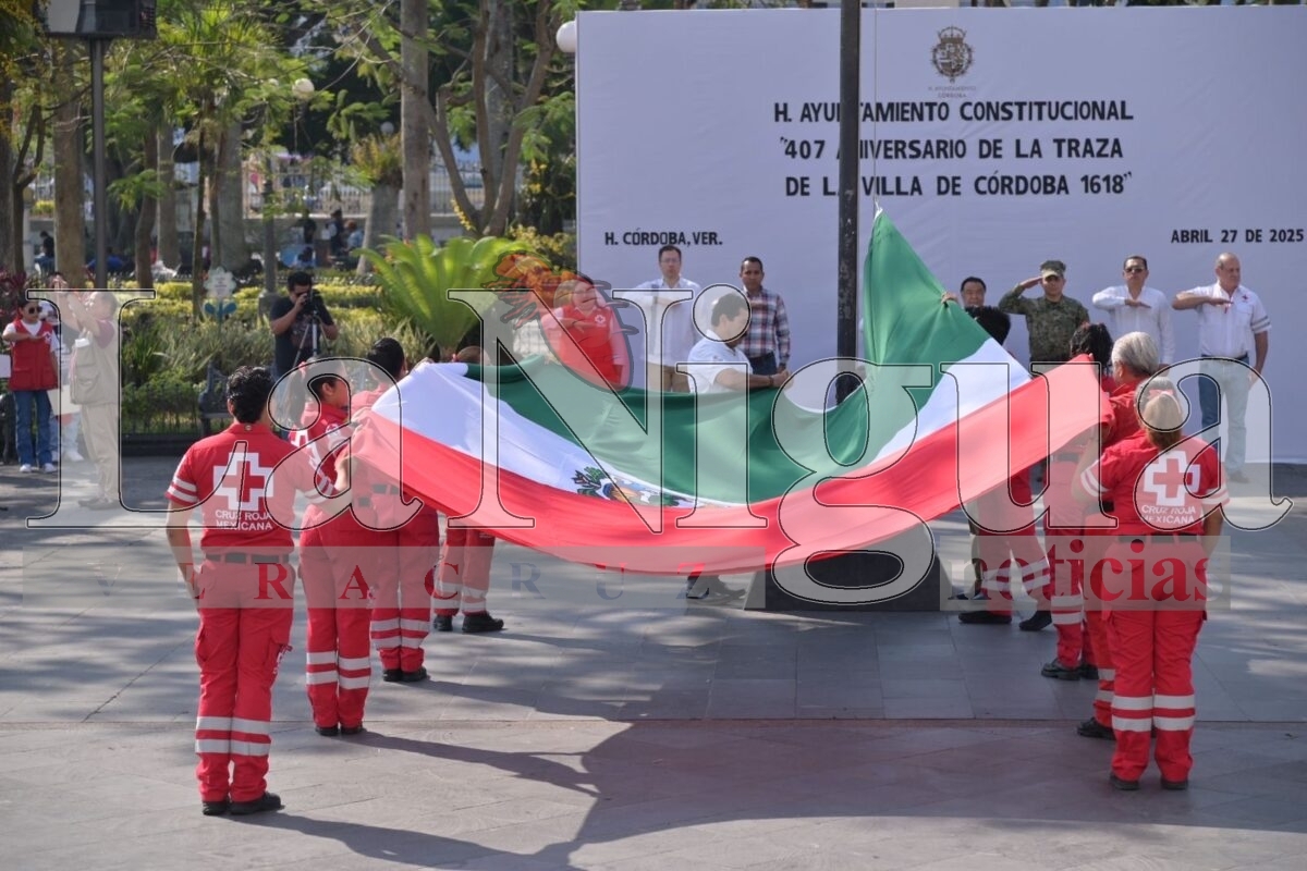 En conmemoración a la Traza de la Villa de Córdoba en 1618, autoridades realizan acto cívico.