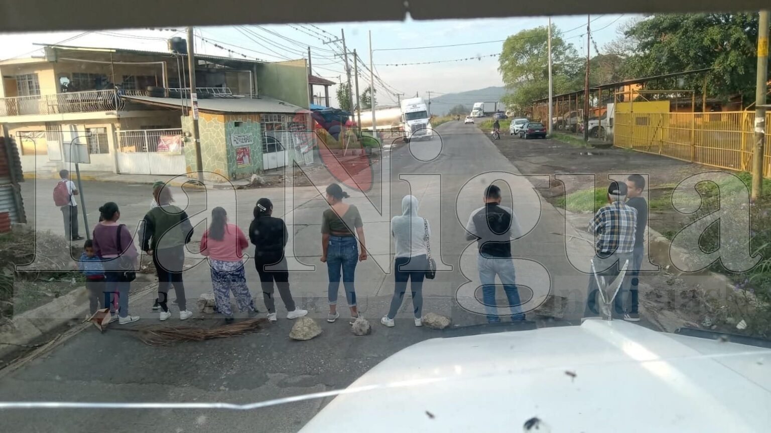 Piden restablecimiento de energía electrica