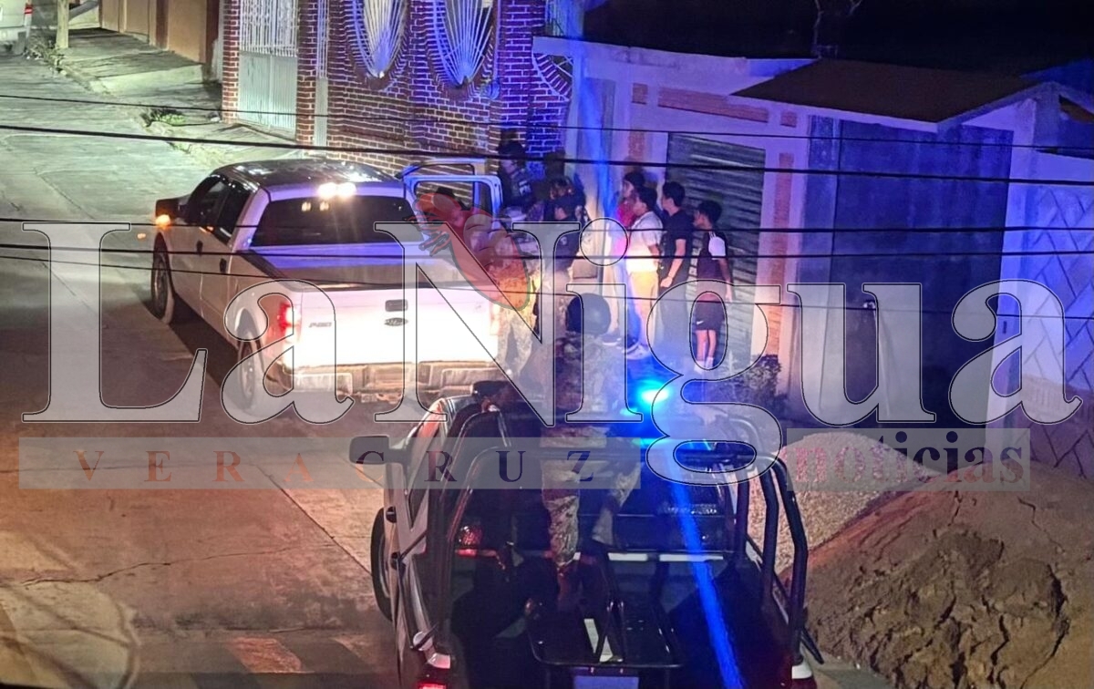 Detenidos por Coacción del Voto en Sayula de Alemán; Vinculan a Hermano de la Alcaldesa con Presuntos Delitos