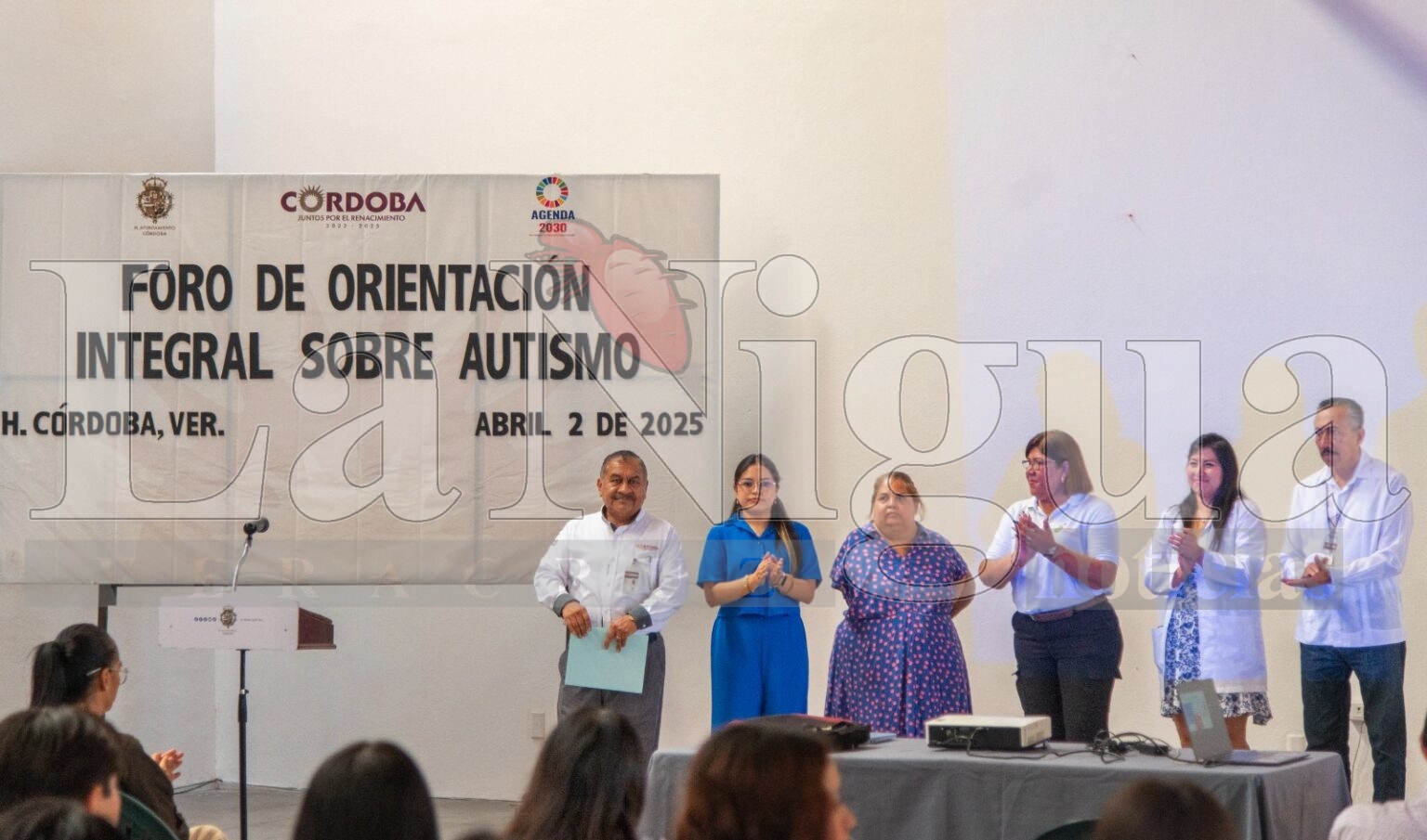 Participan estudiantes de psicología en Foro de Orientación Integral Sobre el Autismo.