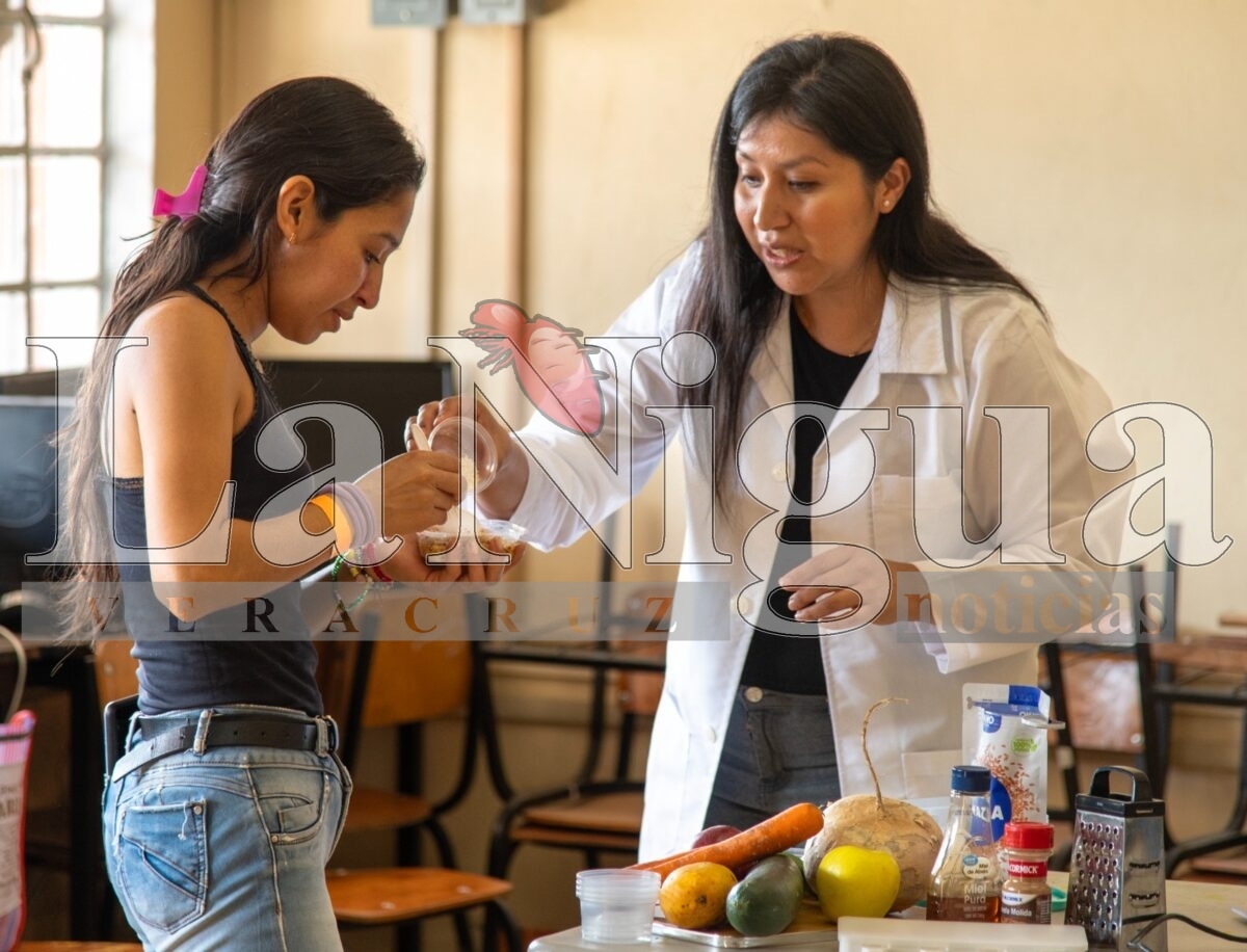 Participan madres de familia en taller de Alternativas para una Vida Saludable