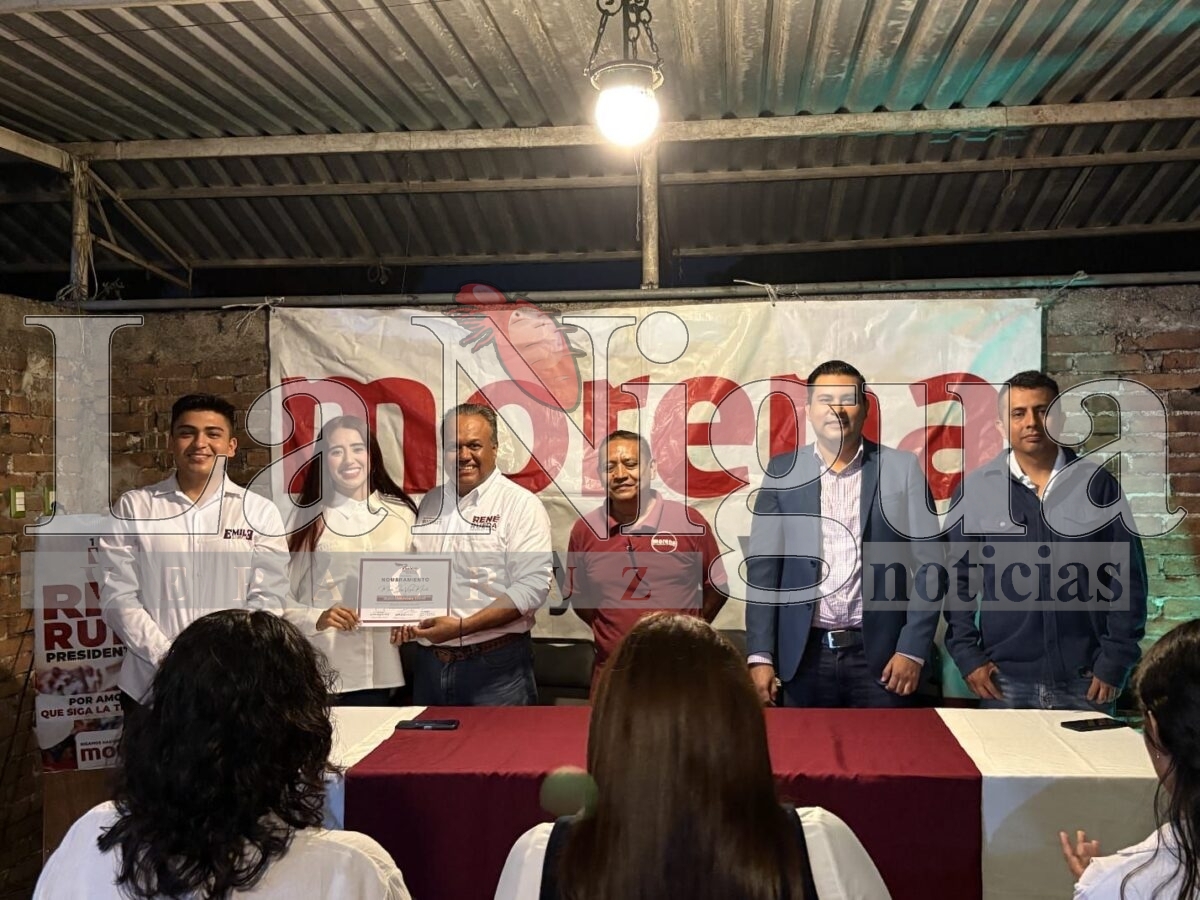 Entregan nombramientos a Estructura Municipal <br>de Relevo Generacional en Atoyac 7 img 20250504 wa01204235081215987297610