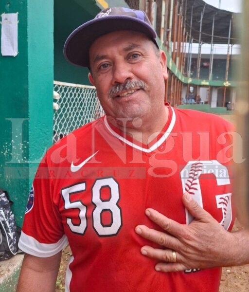 Grupo Garrido le ganó juegazo a<br>San Miguelito 7-6 y está en la final 3 img 20250505 wa00173912244478438943043