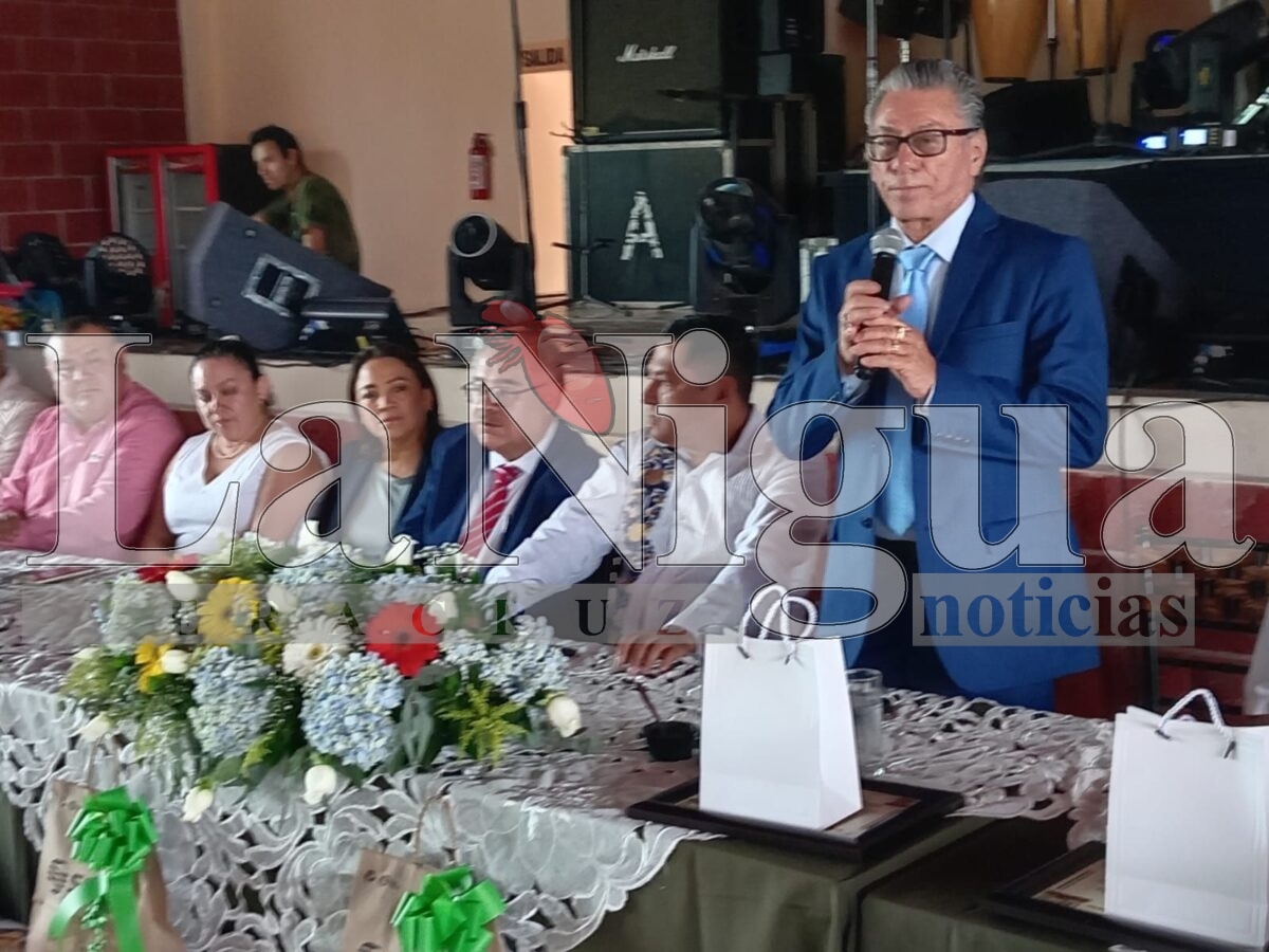 SETUV celebra 15 años de lucha sindical en Veracruz con emotivo convivio en Banderilla 16 img 20250519 wa0014339400162885098287