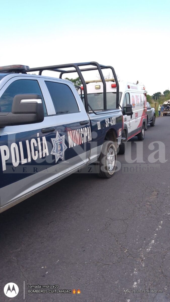Volcadura de tractocamión activa cuerpos de auxilio en el libramiento de Yanga 5 img 20250526 wa0044211366593755766659