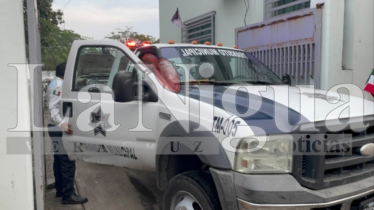 TRÁNSITO MUNICIPAL DE TANTOYUCA ESCONDE VEHÍCULOS ACCIDENTADOS 1 img 20250530 wa00315804690187020463241
