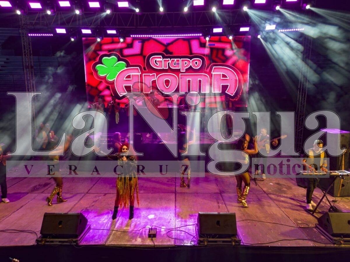 Enciende Grupo Aroma y cierra el escenario de la Expo Feria Córdoba 2025