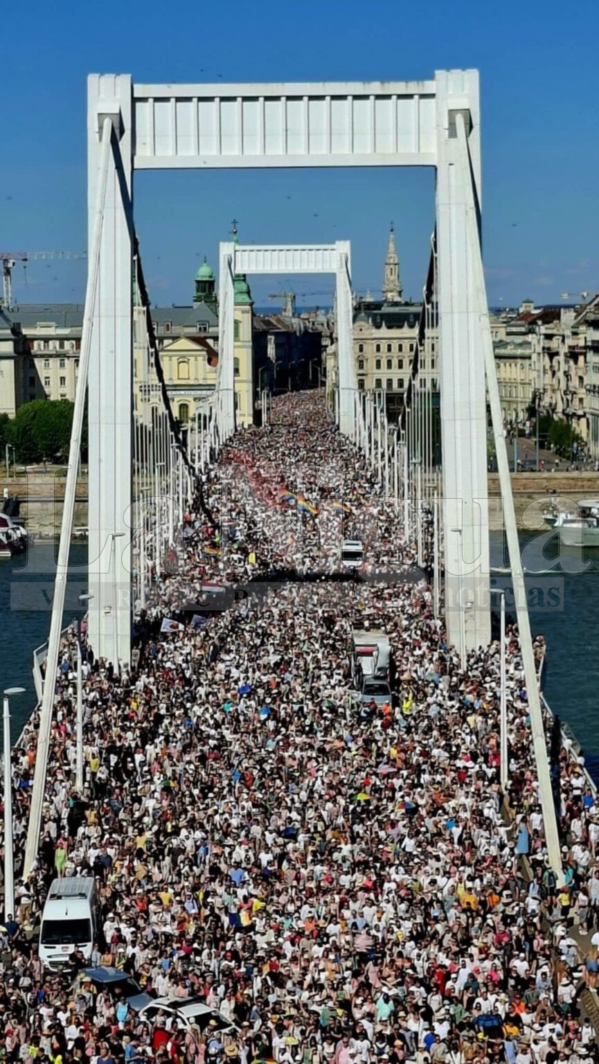 PROHÍBEN LA MARCHA DEL ORGULLO, APRUEBAN MARCHA DE NEO-NAZ1S Y MILES SALEN EN MODO DE PROTESTA