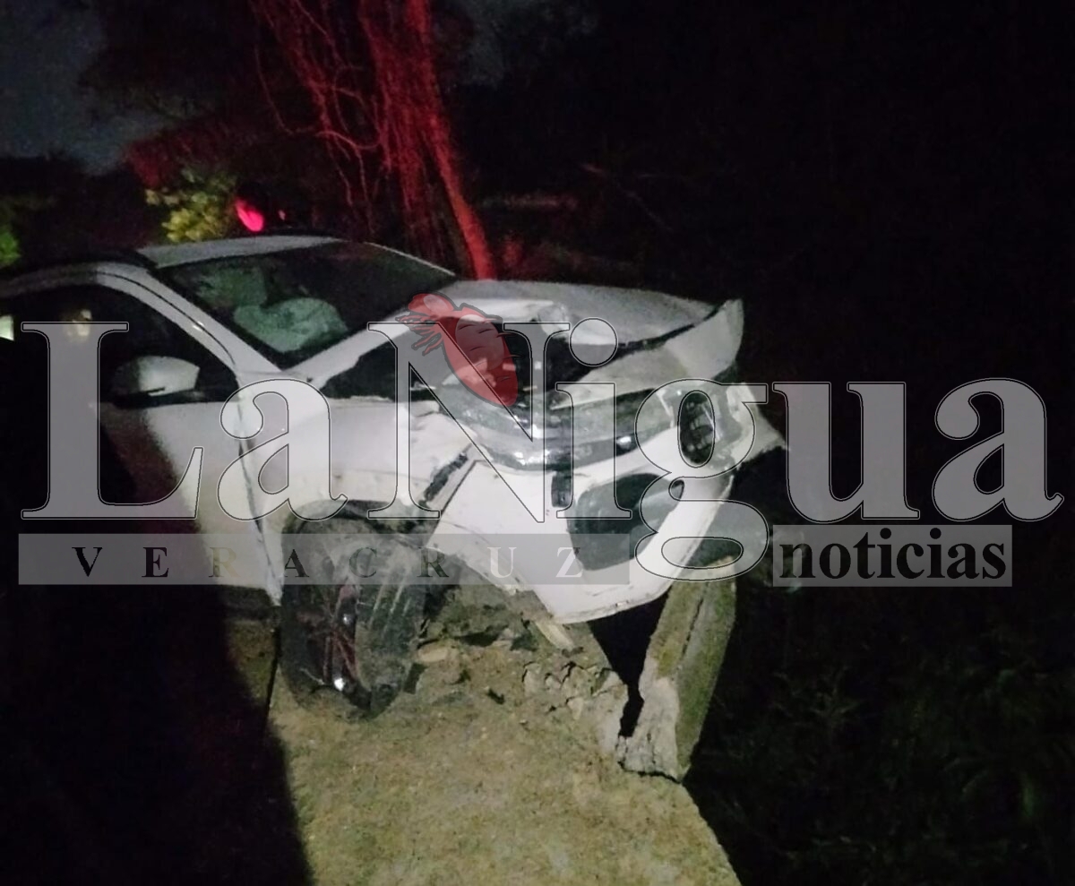 Accidente en puente de Cosoleacaque deja dudas sobre posible evasión de responsabilidad; implicadas son familiares de exalcalde de Zaragoza.